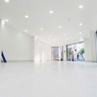 BUILDING 9 TẦNG MỚI XÂY - VỊ TRÍ ĐẮC ĐỊA QUẬN 1 - 128 TỶ