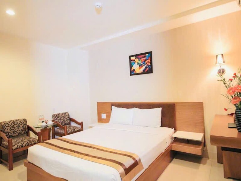 KHÁCH SẠN MẶT TIỀN BÙI VIỆN – QUẬN 1 - Kết cấu: Hầm + Trệt + Lửng + 6 Lầu + Sân Thượng - 135 Tỷ